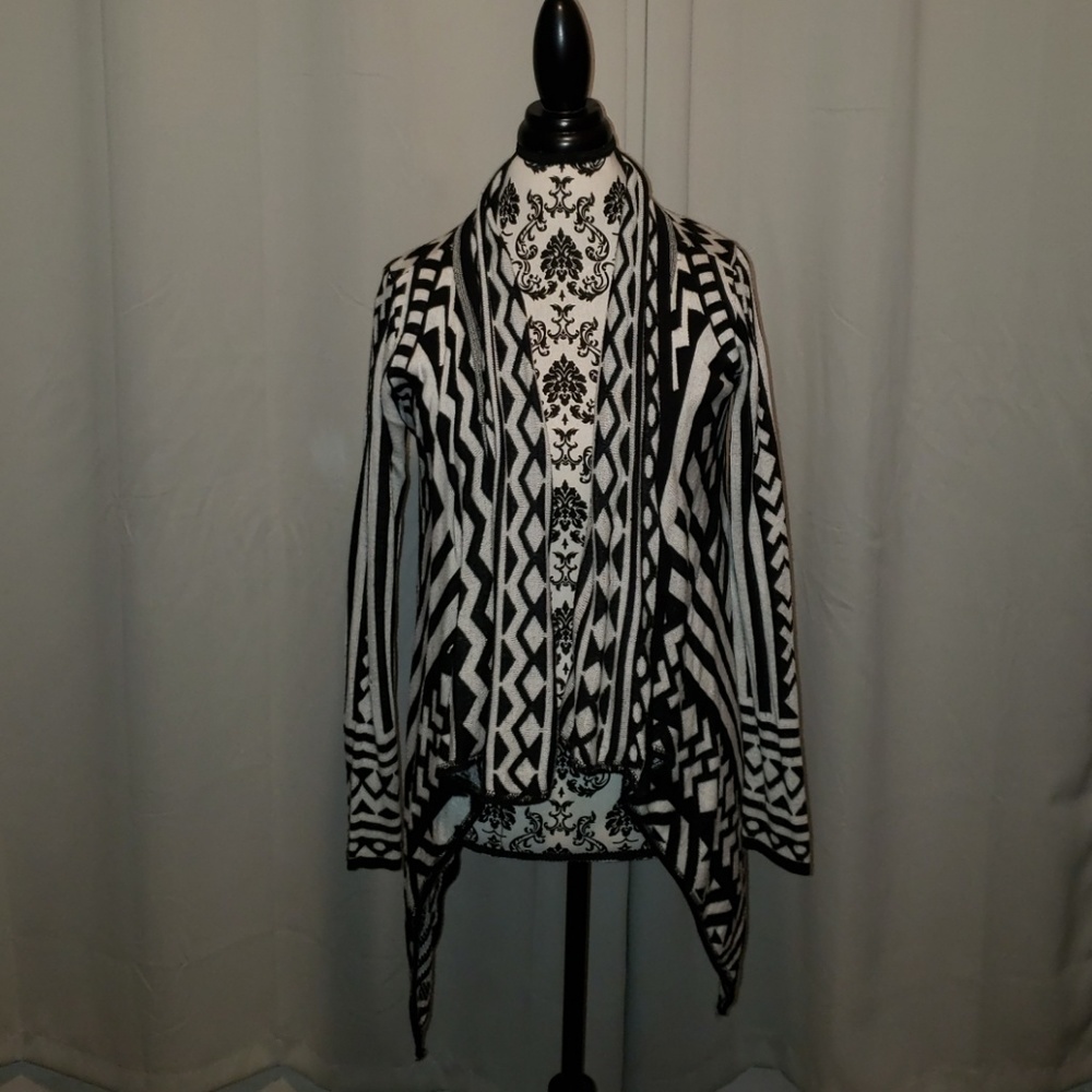 Light weight cardigan